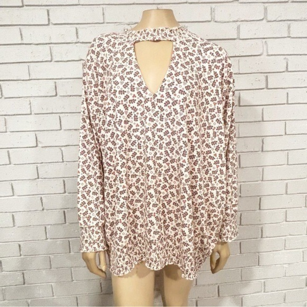 Torrid Floral Keyhole Smocked Hem Blouse Womens Plus 4 Long Sleeve Boho Top